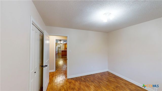107 Hampton Court, Victoria, TX 77904