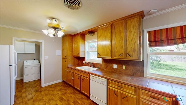 107 Hampton Court, Victoria, TX 77904