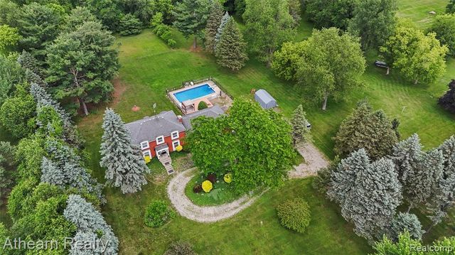 12427 Foley Road, Fenton, MI 48430