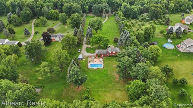 12427 Foley Road, Fenton, MI 48430