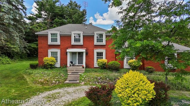 12427 Foley Road, Fenton, MI 48430