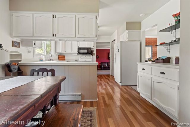 12427 Foley Road, Fenton, MI 48430