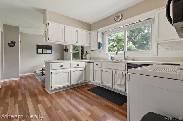 12427 Foley Road, Fenton, MI 48430