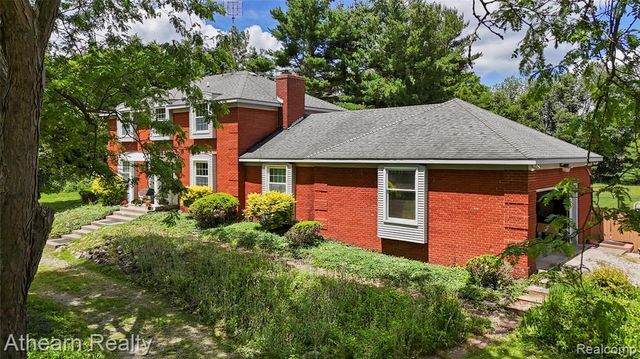 12427 Foley Road, Fenton, MI 48430