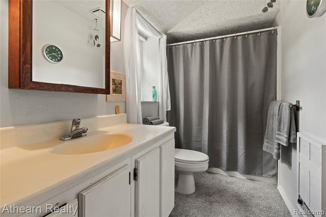 12427 Foley Road, Fenton, MI 48430