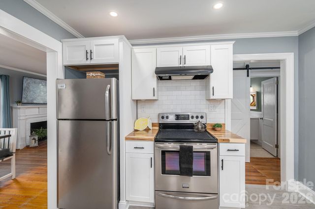 704 Dogwood Avenue, Lincolnton, NC 28092