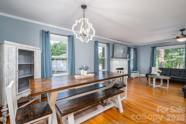 704 Dogwood Avenue, Lincolnton, NC 28092