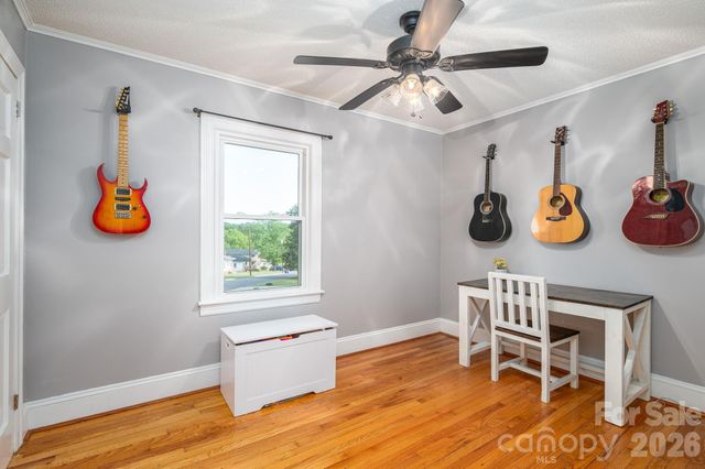 704 Dogwood Avenue, Lincolnton, NC 28092