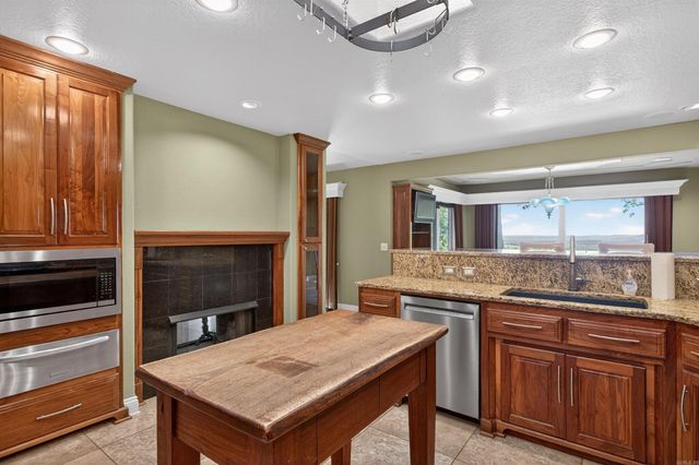 99 Castano Drive, Hot Springs Village, AR 71909
