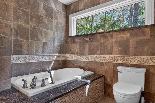 99 Castano Drive, Hot Springs Village, AR 71909