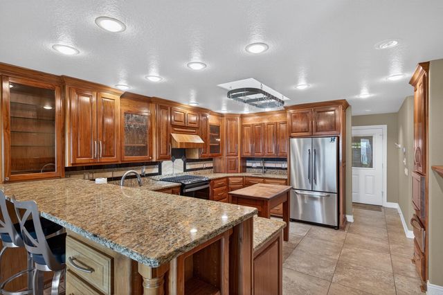 99 Castano Drive, Hot Springs Village, AR 71909