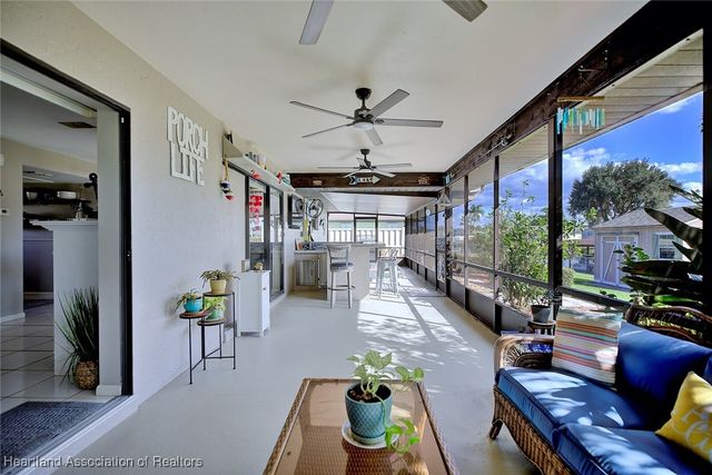 327 Anderson Street NE, Lake Placid, FL 33852