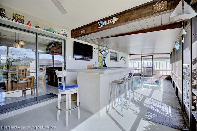 327 Anderson Street NE, Lake Placid, FL 33852