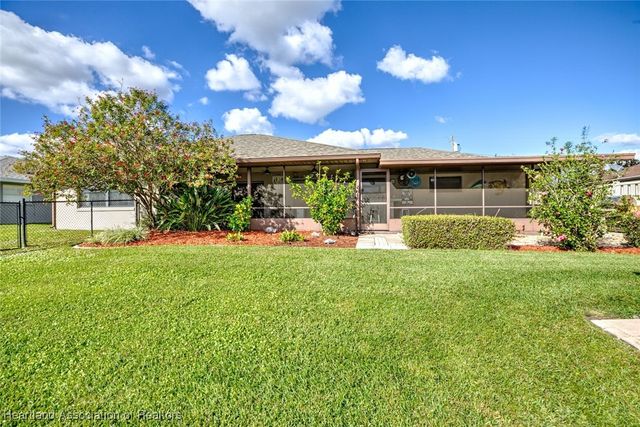 327 Anderson Street NE, Lake Placid, FL 33852