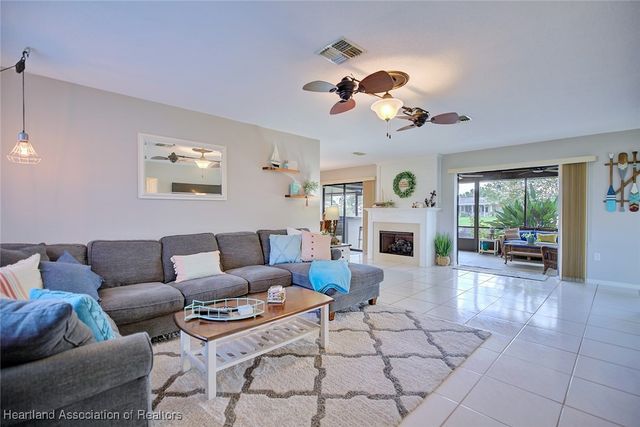 327 Anderson Street NE, Lake Placid, FL 33852