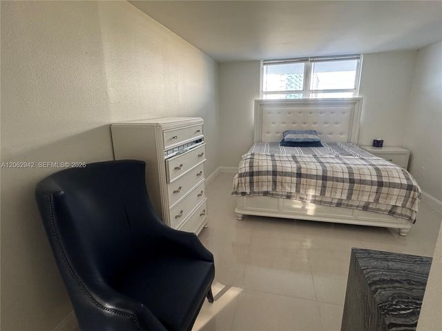 4000 NE 170th St 606, North Miami Beach, FL 33160