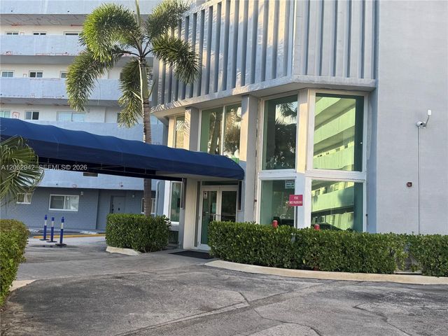 4000 NE 170th St 606, North Miami Beach, FL 33160