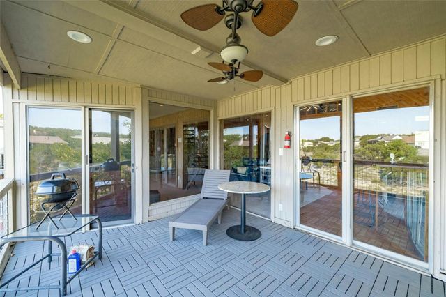 537 Venture BLVD S, Point Venture, TX 78645