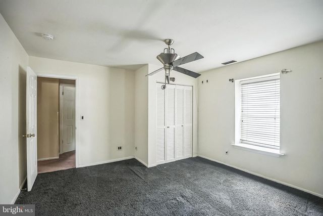20 SUGAR BUSH DR, Sicklerville, NJ 08081