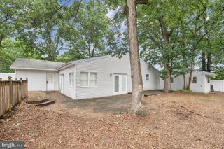 20 SUGAR BUSH DR, Sicklerville, NJ 08081