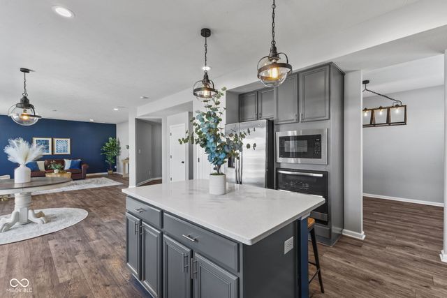 1340 Fieldcrest Lane, Greenwood, IN 46143
