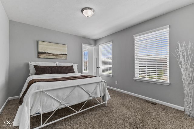 1340 Fieldcrest Lane, Greenwood, IN 46143