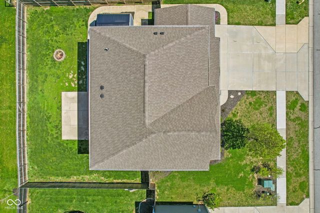 1340 Fieldcrest Lane, Greenwood, IN 46143