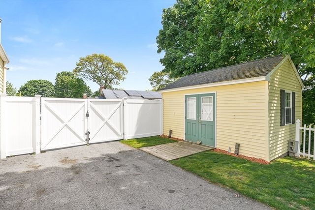 25 Gordon Road, Lynn, MA 01904