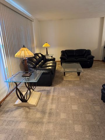 2215 Wheatland Terrace, Freeport, IL 61032