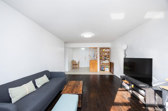 3420 Parsons Boulevard 3G, Flushing, NY 11354