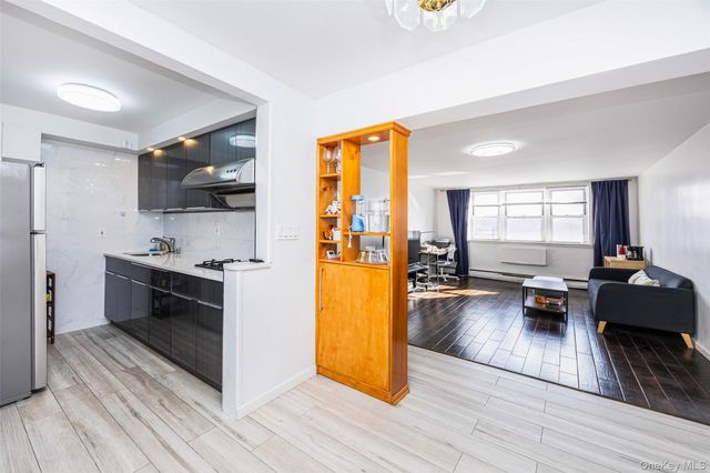 3420 Parsons Boulevard 3G, Flushing, NY 11354