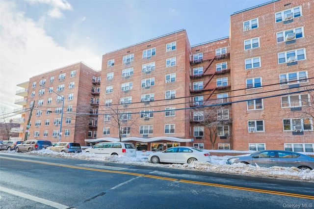 3420 Parsons Boulevard 3G, Flushing, NY 11354