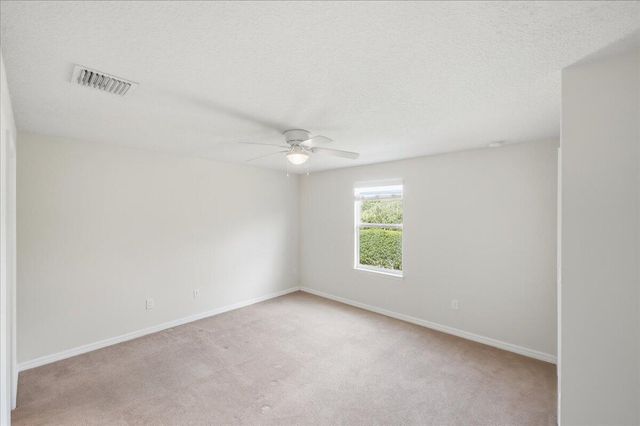 1069 Normandie Way, Vero Beach, FL 32960