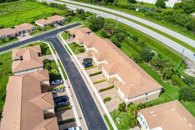 1069 Normandie Way, Vero Beach, FL 32960