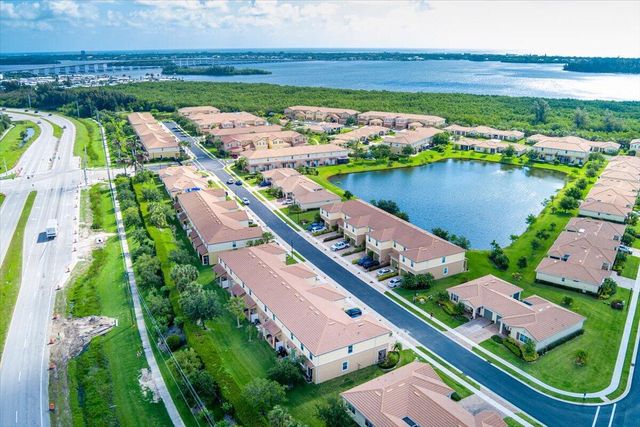1069 Normandie Way, Vero Beach, FL 32960