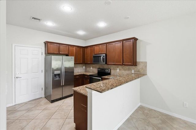 1069 Normandie Way, Vero Beach, FL 32960