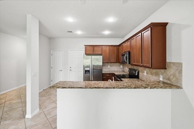 1069 Normandie Way, Vero Beach, FL 32960