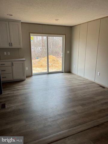 334 OPAL RD, Millville, NJ 08332