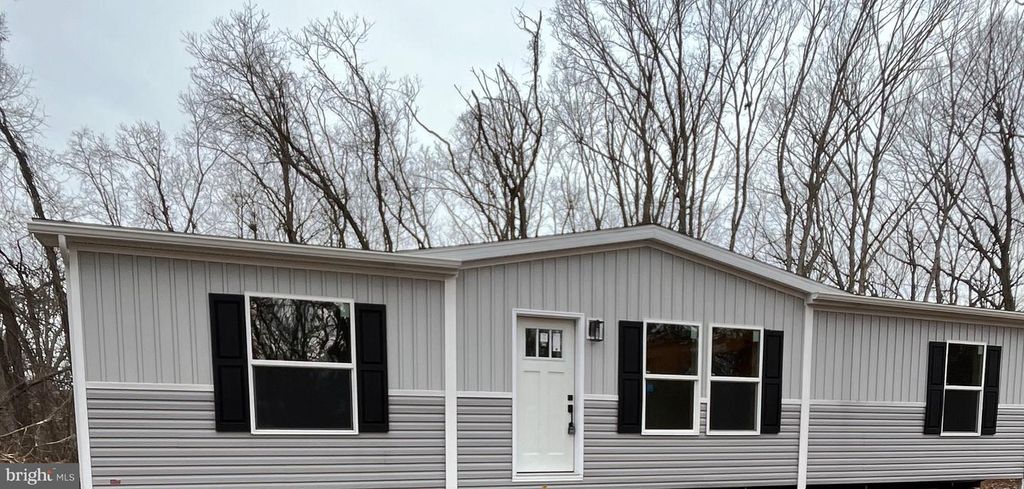 334 OPAL RD, Millville, NJ 08332