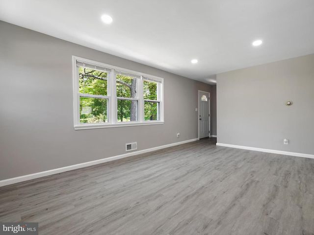 7005 OLD BRANCH AVENUE, Temple Hills, MD 20748