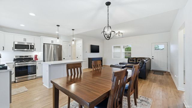 9309 Dawnsford Drive, Fort Wayne, IN 46804