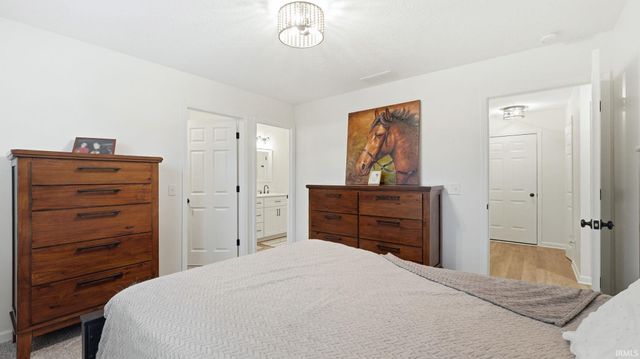 9309 Dawnsford Drive, Fort Wayne, IN 46804