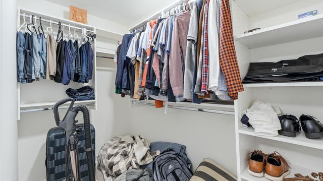 9309 Dawnsford Drive, Fort Wayne, IN 46804