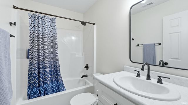 9309 Dawnsford Drive, Fort Wayne, IN 46804