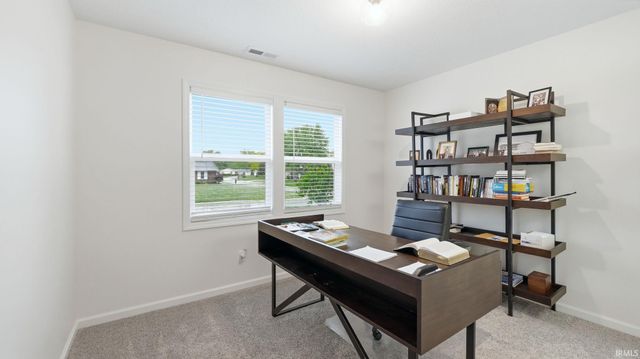 9309 Dawnsford Drive, Fort Wayne, IN 46804