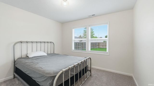 9309 Dawnsford Drive, Fort Wayne, IN 46804