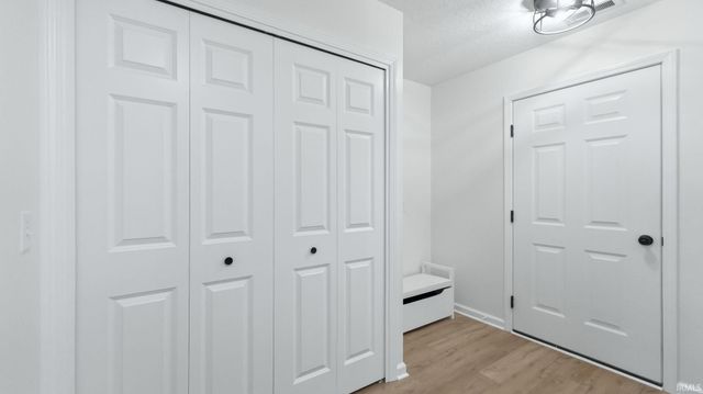 9309 Dawnsford Drive, Fort Wayne, IN 46804