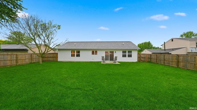 9309 Dawnsford Drive, Fort Wayne, IN 46804