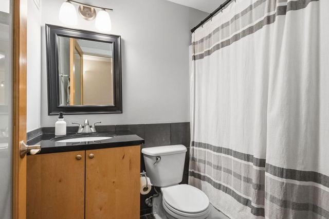 2800 W 44th Street 201, Minneapolis, MN 55410