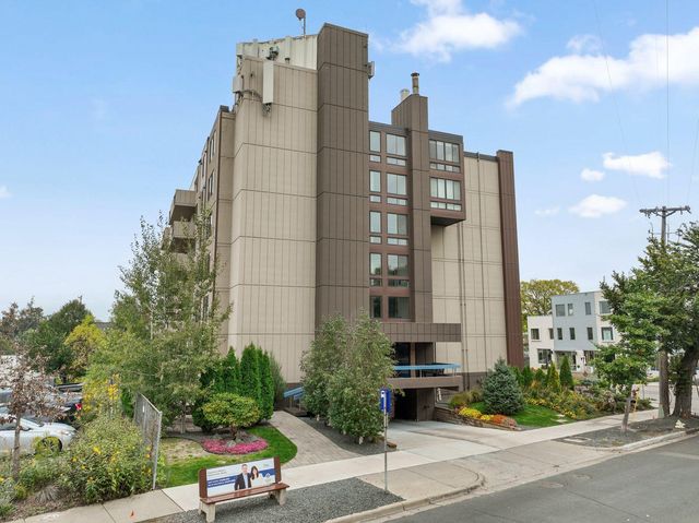 2800 W 44th Street 201, Minneapolis, MN 55410